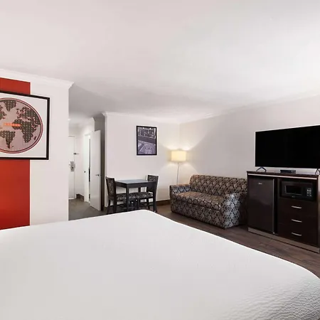 Ramada By Wyndham San Diego Poway Miramar